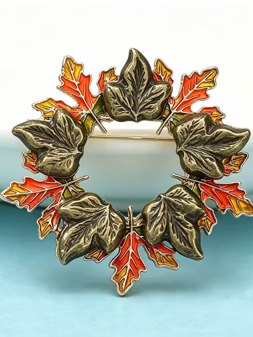 Autumn Leaf Wreath Gold Brooch - Picture 4 of 10
